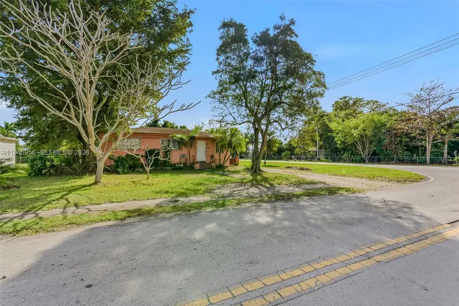 544 NW 12th St, Homestead, FL 33030 - Image #2