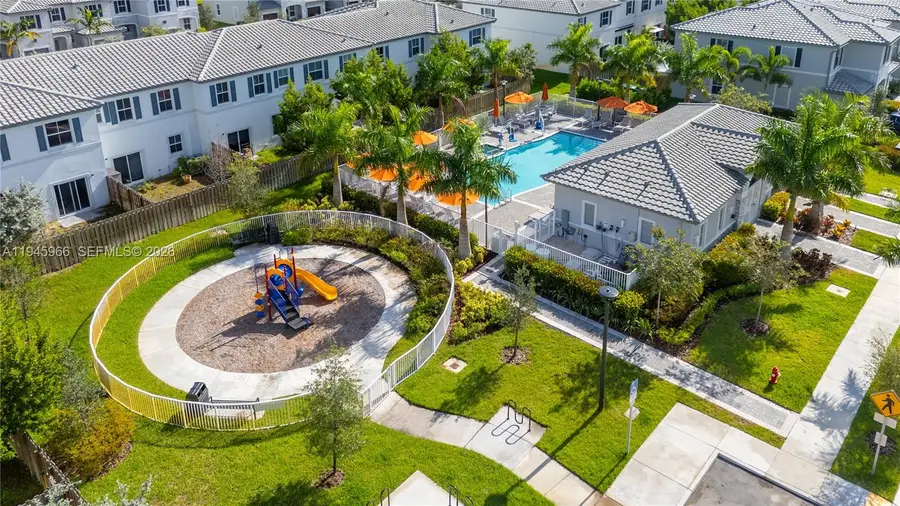 12022 NW 46th St, Coral Springs, FL 33076 - Image #2