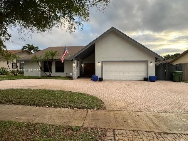 10140 NW 21st Ct, Pembroke Pines, FL 33026 - Image #1