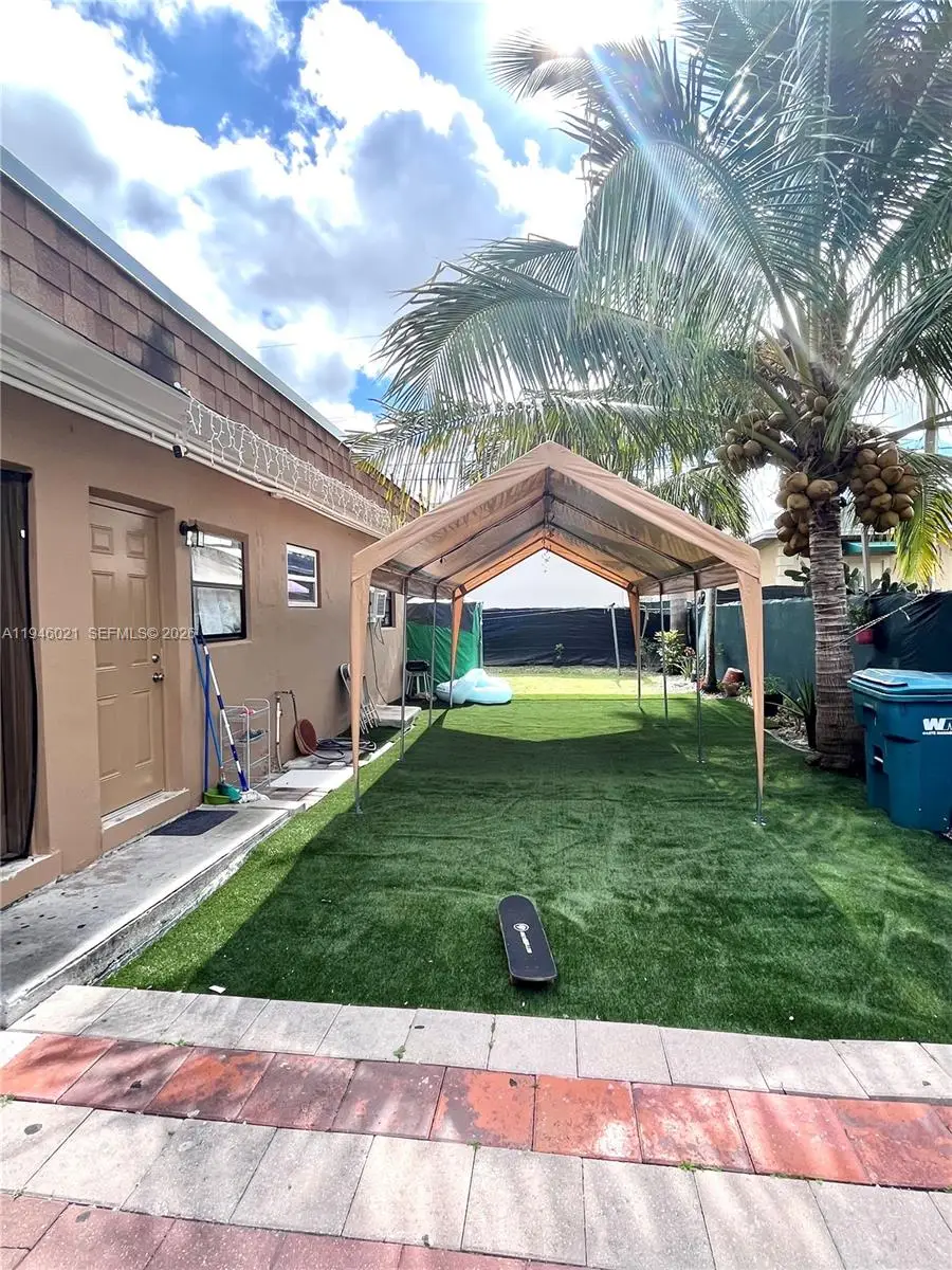 645 NW 1st St, Florida City, FL 33034 - Image #2