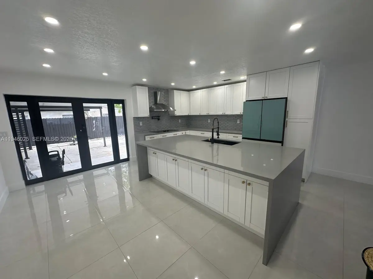 5150 E 9th Ln, Hialeah, FL 33013 - Image #1