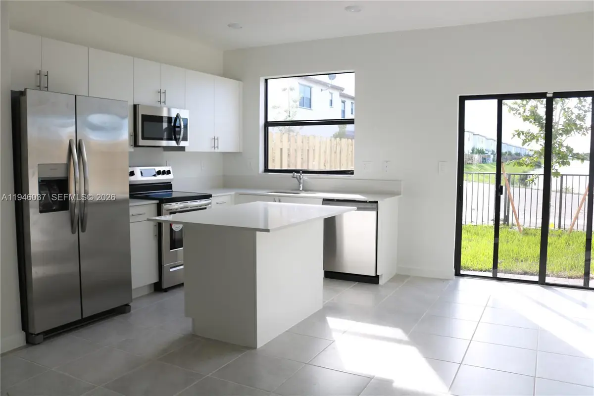 23040 SW 99th Ct, Cutler Bay, FL 33190 - Image #1