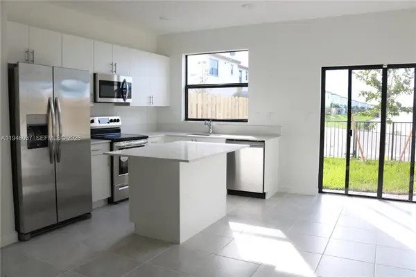 23040 SW 99th Ct, Cutler Bay, FL 33190