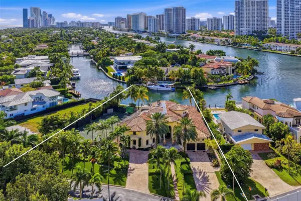 680 Golden Beach Dr, Golden Beach, FL 33160