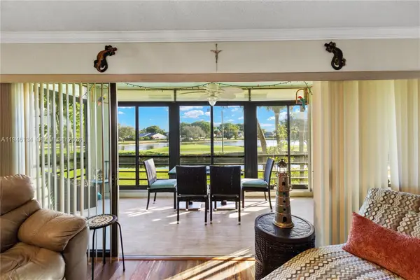 5519 Fairway Park Dr #203, Boynton Beach, FL 33437