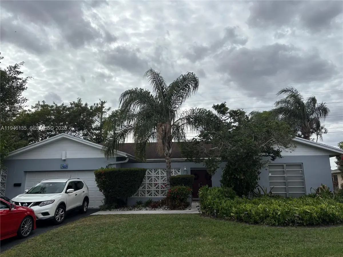 4609 Bayberry Ln, Tamarac, FL 33319 - Image #1