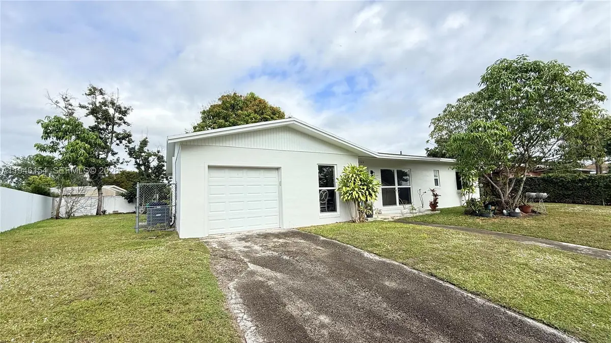 10765 SW 155th Ter, Miami, FL 33157 - Image #1