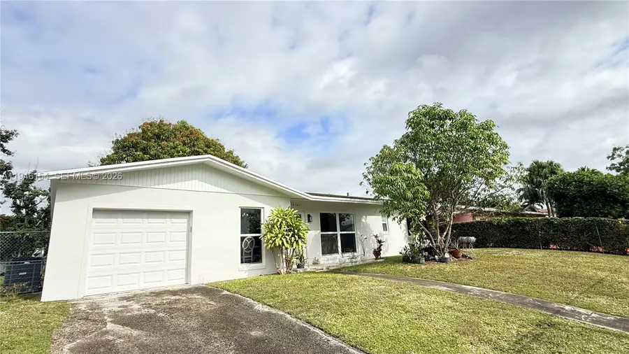 10765 SW 155th Ter, Miami, FL 33157 - Image #2