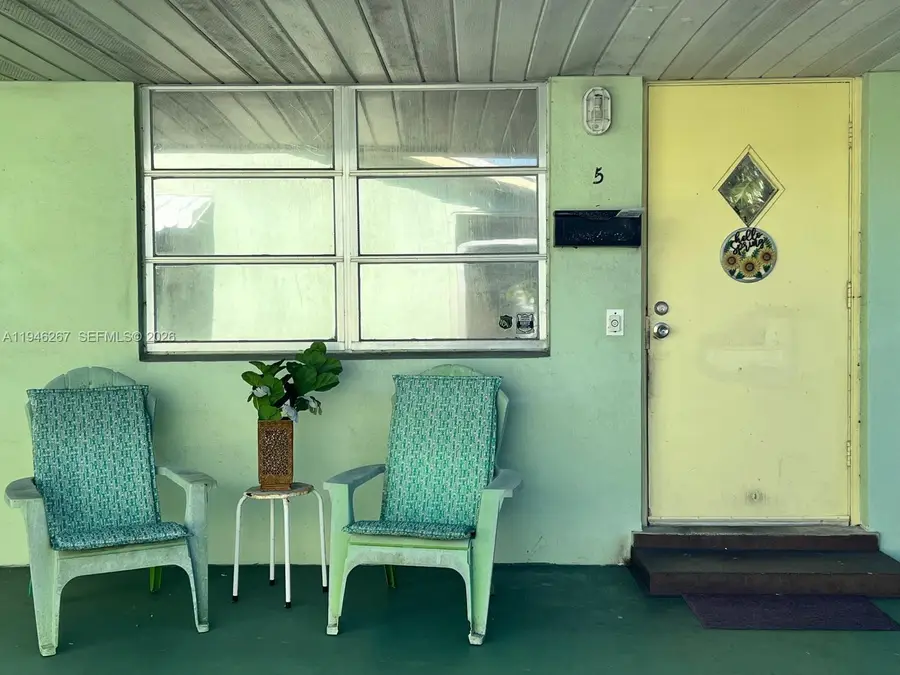 2702 Pierce St #5, Hollywood, FL 33020 - #2