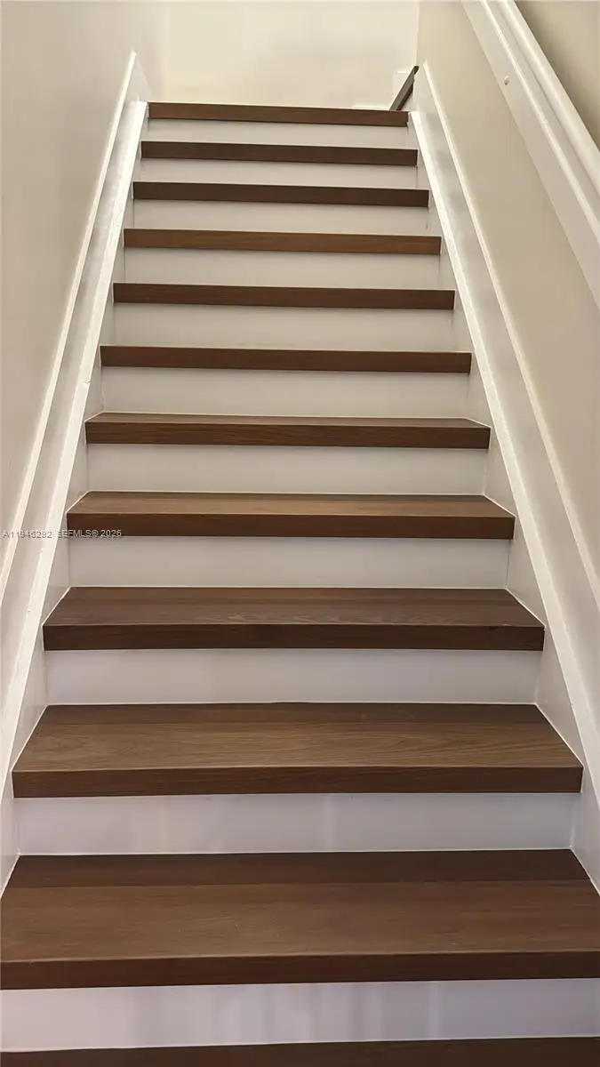 7856 NW 194th St, Hialeah, FL 33015 - Image #2