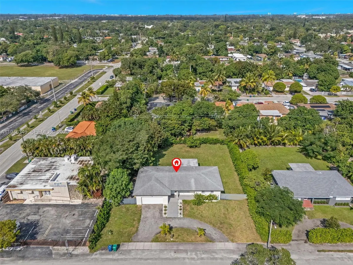 195 NW 115th St, Miami, FL 33168 - Image #1