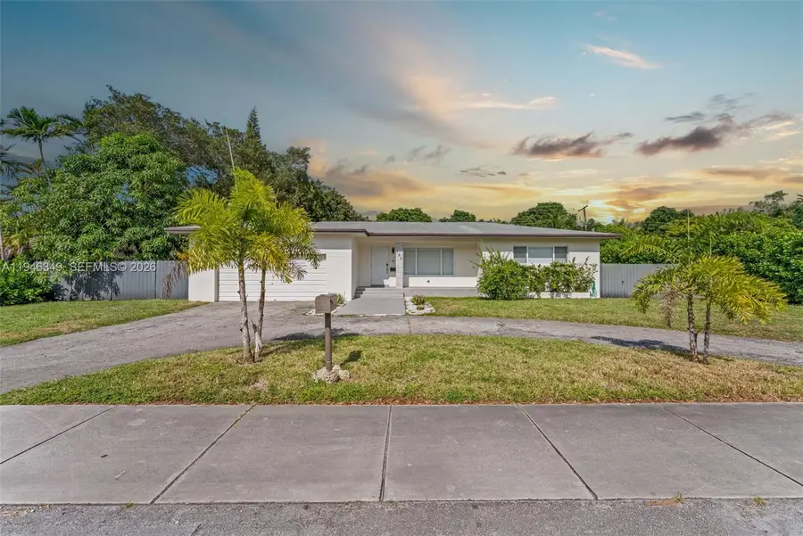 195 NW 115th St, Miami, FL 33168 - Image #2