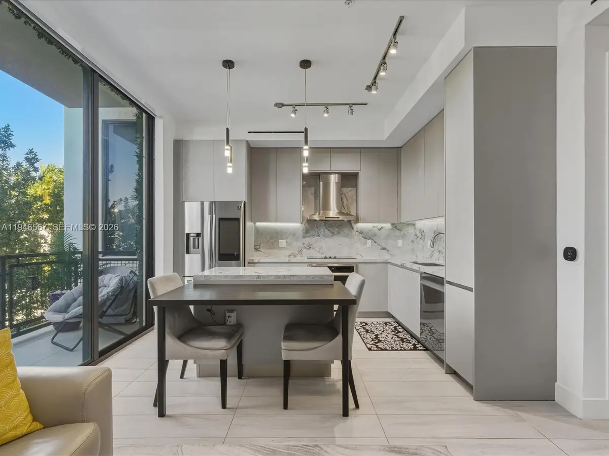 1030 15th St #213, Miami Beach, FL 33139 - Image #1