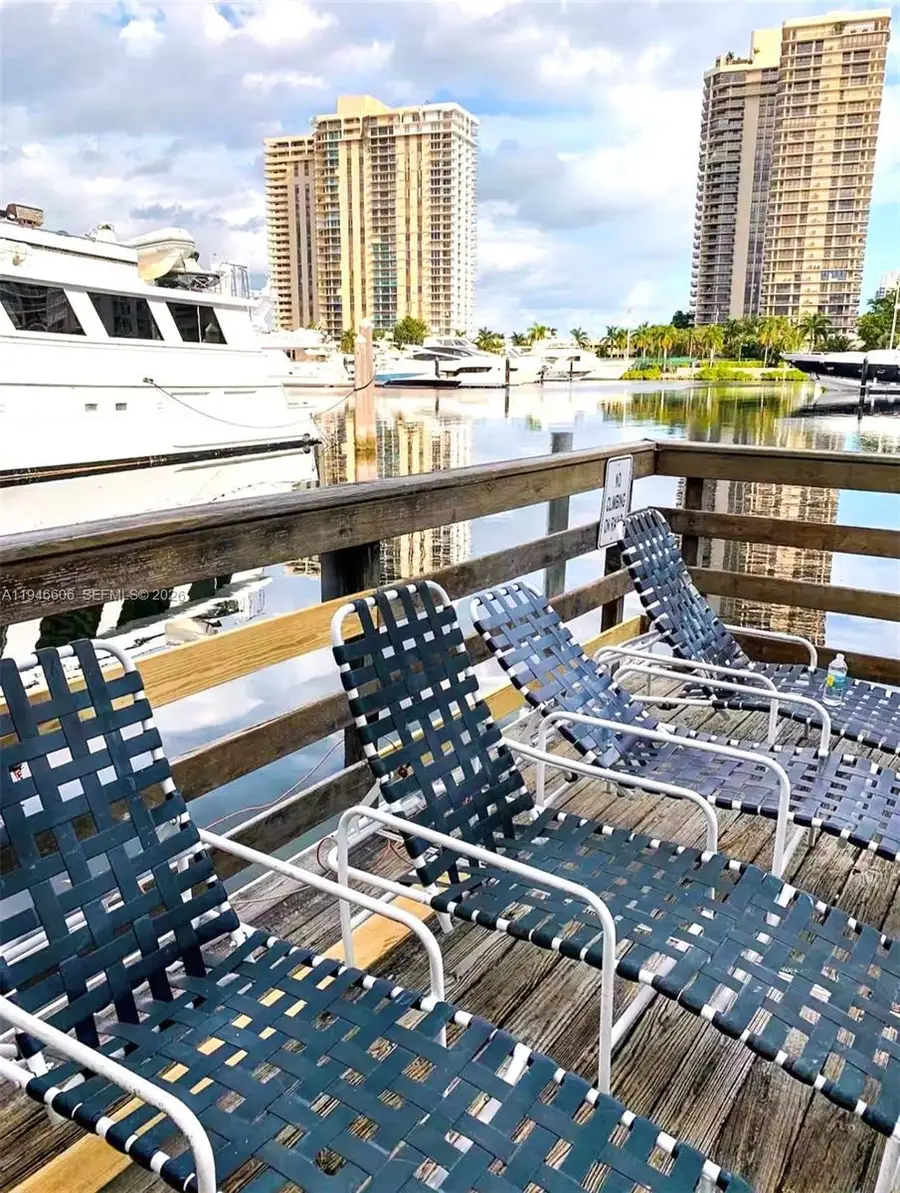 19701 E Country Club Dr #5605, Aventura, FL 33180 - Image #3