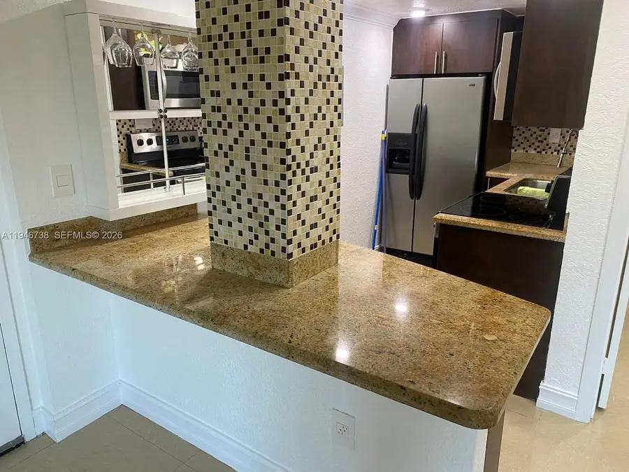 6950 Miami Gardens Dr #2-402A, Hialeah, FL 33015 - Image #3