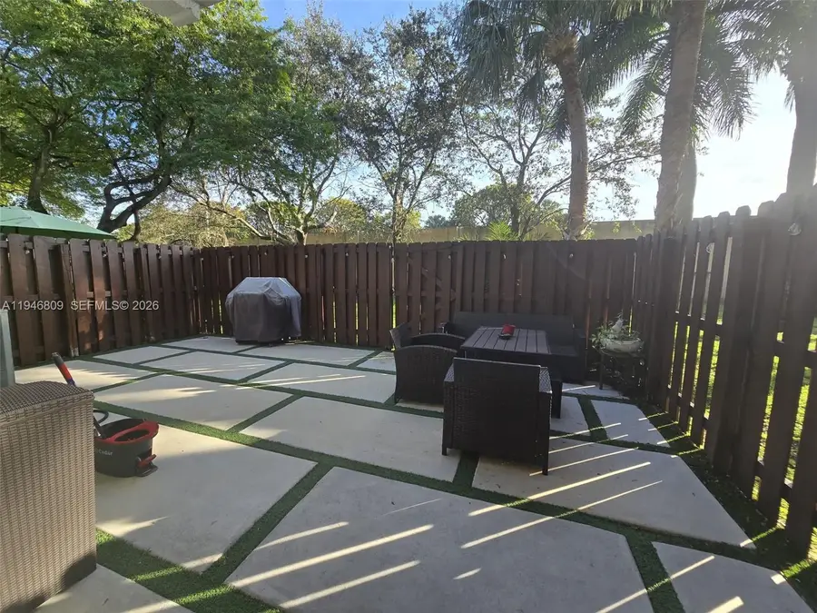 11418 NW 74th Ter, Doral, FL 33178 - Image #2