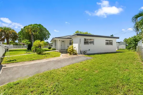 18800 NW 39th Ct, Miami Gardens, FL 33055