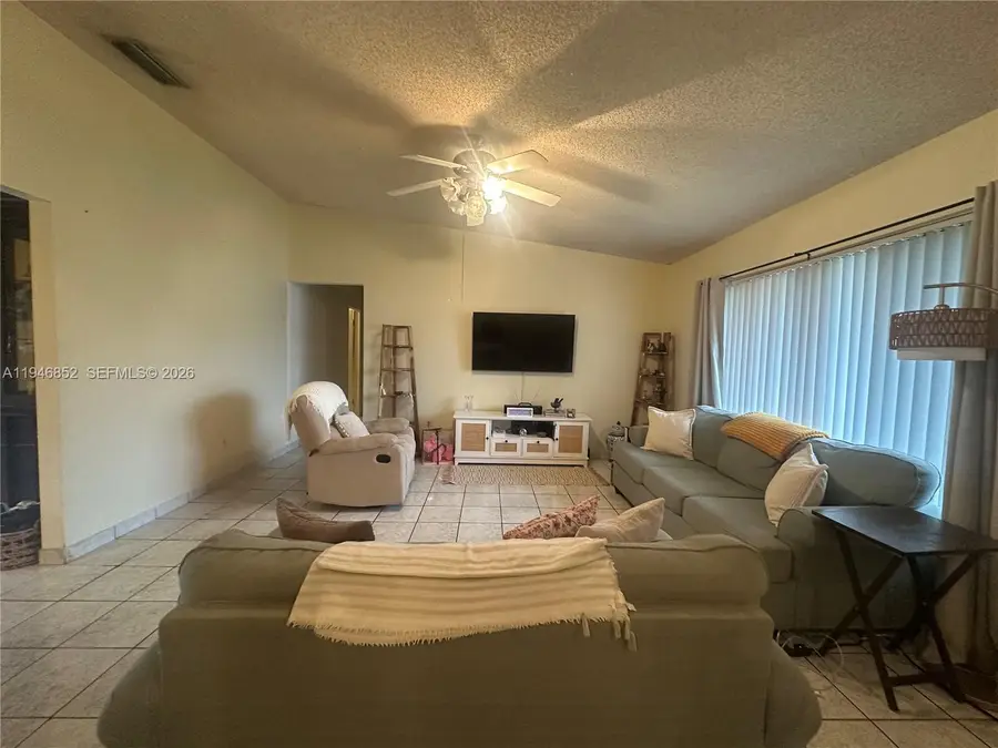 5965 NW 200th St, Hialeah, FL 33015 - Image #2