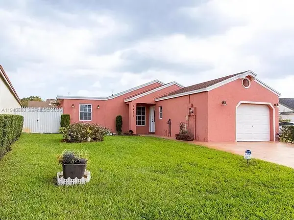 2421 SW 84th Ter, Miramar, FL 33025