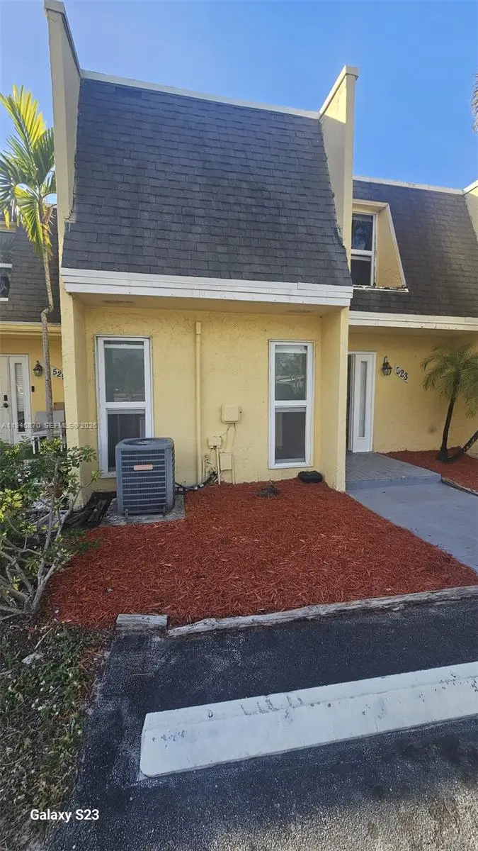 523 SW 1st Ct, Boynton Beach, FL 33435 - Image #2