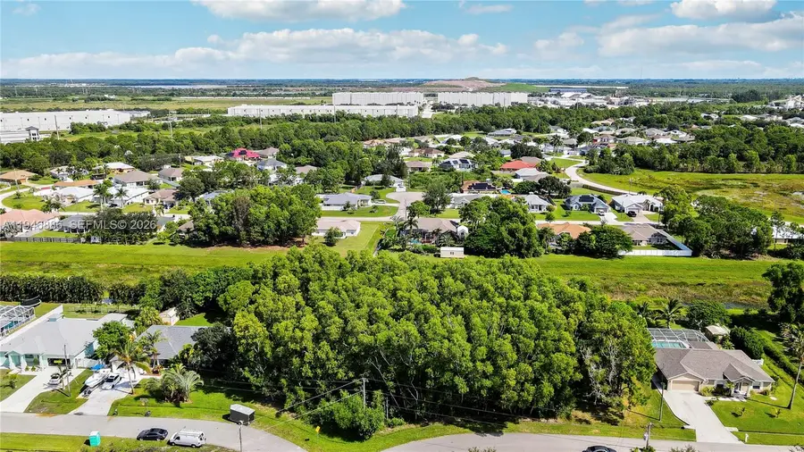 5488 Boydga Ave, Port Saint Lucie, FL 34986 - Image #2