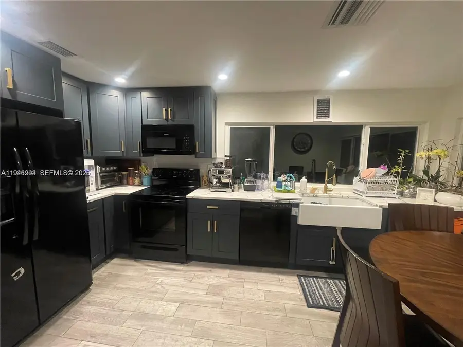 2730 Adams St, Hollywood, FL 33020 - Image #2