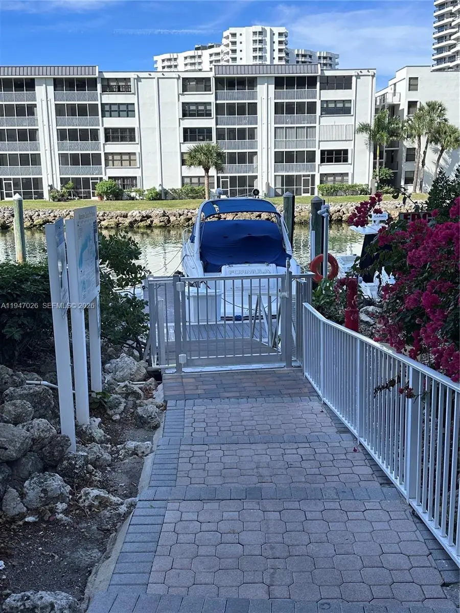 3575 Mystic Pointe Dr, Aventura, FL 33180 - Image #1