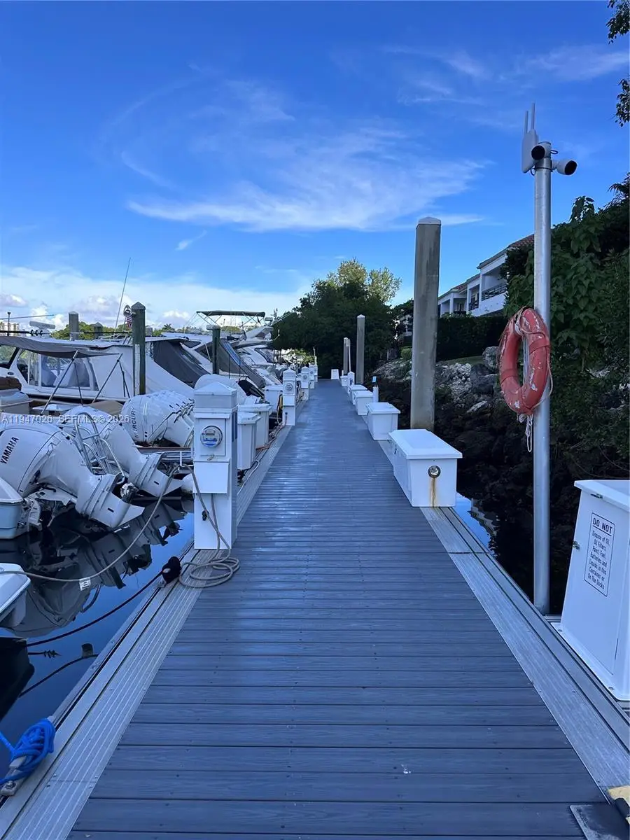 3575 Mystic Pointe Dr, Aventura, FL 33180 - Image #3