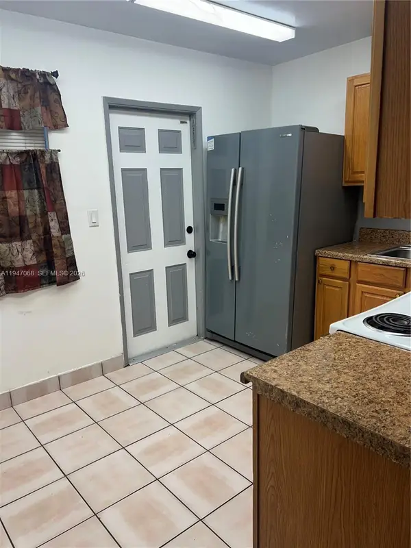 9203 NW 38th Dr #12, Coral Springs, FL 33065