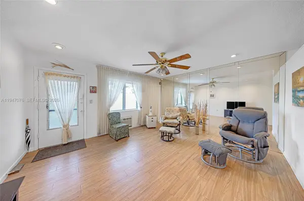 15600 NE 6th Ave #28D, Miami, FL 33162