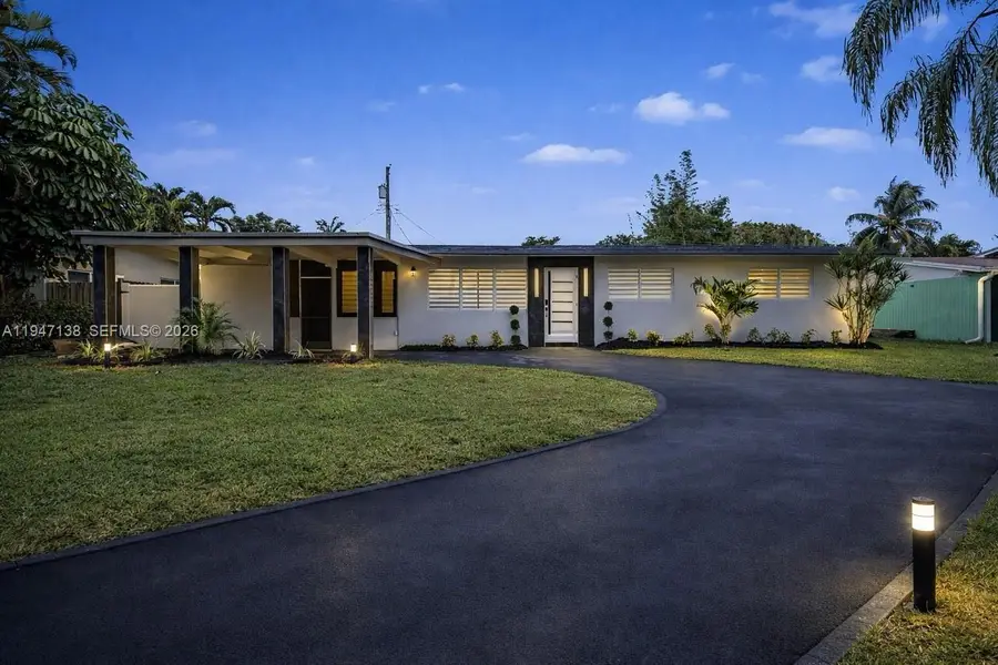 317 NW 27th St, Wilton Manors, FL 33311 - Image #2