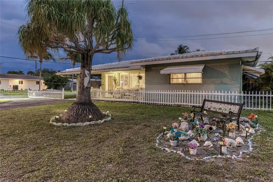 150 SE 5th Ct, Pompano Beach, FL 33060 - Image #2