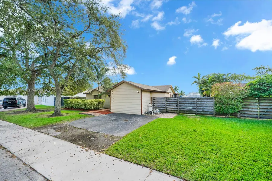 15512 SW 142nd Ct, Miami, FL 33177 - Image #3