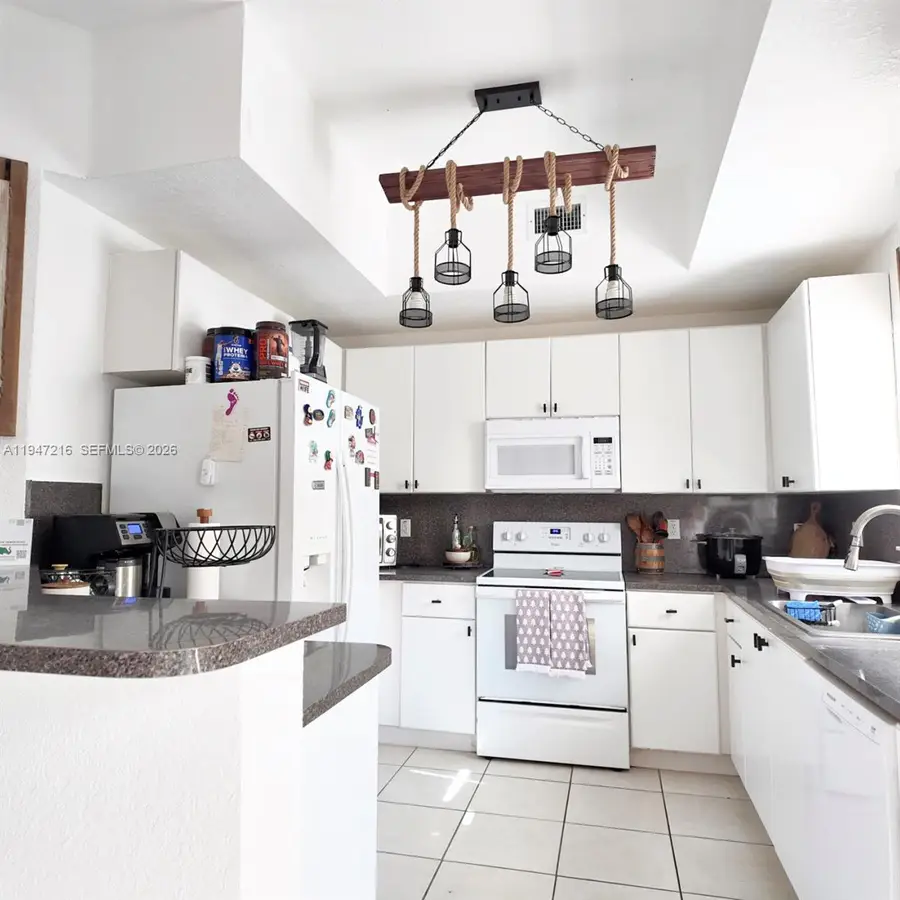 8884 SW 220th Ln, Cutler Bay, FL 33190 - Image #2