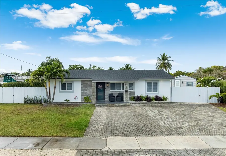 2810 SW 123rd Ct, Miami, FL 33175 - Image #2