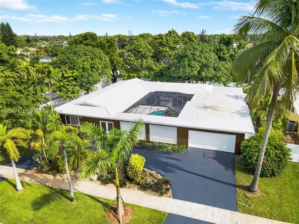 4731 Pierce St, Hollywood, FL 33021 - Image #1