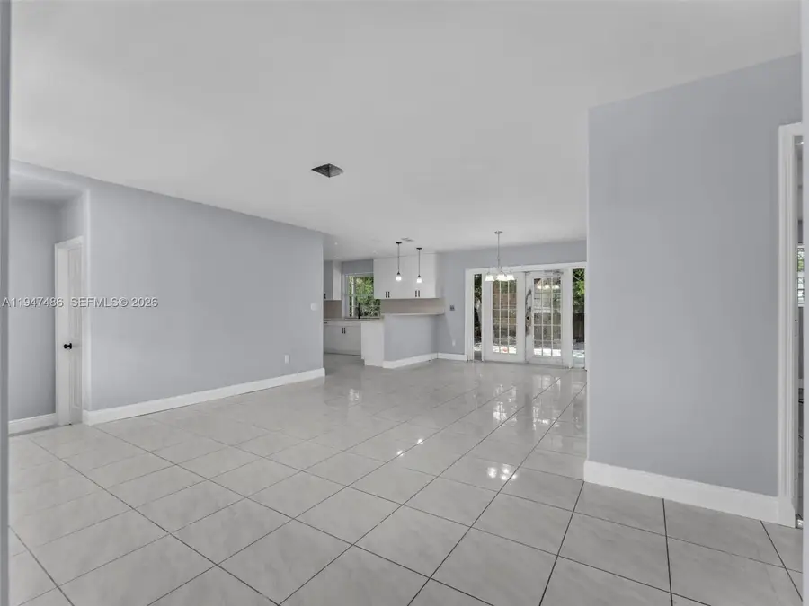 6525 SW Sw 18 St, Miramar, FL 33023 - Image #2
