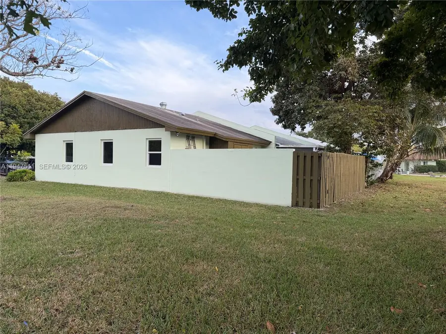 5402 SW 139th Ct, Miami, FL 33175 - Image #3