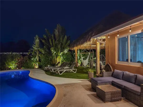 4420 NE 15th Ave, Oakland Park, FL 33334