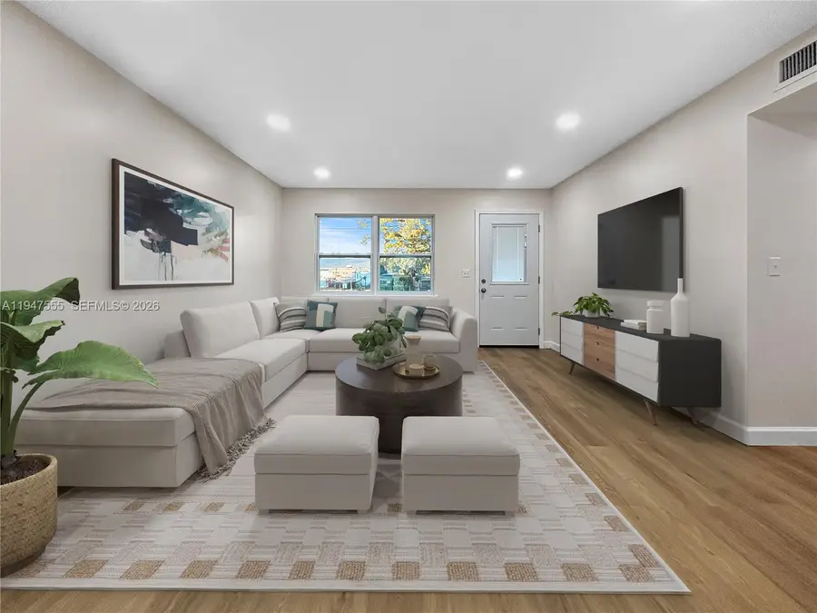 912 SE Martin Luther King Jr Blvd, Stuart, FL 34994 - Image #2