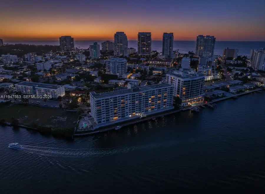 511 Bayshore Dr #504, Fort Lauderdale, FL 33304 - Image #2