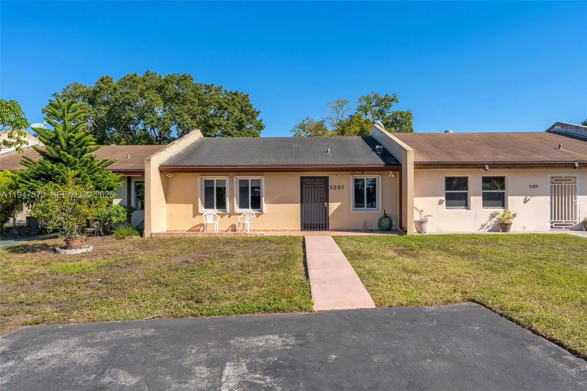 5307 SW 140th Pl, Miami, FL 33175 - Image #1