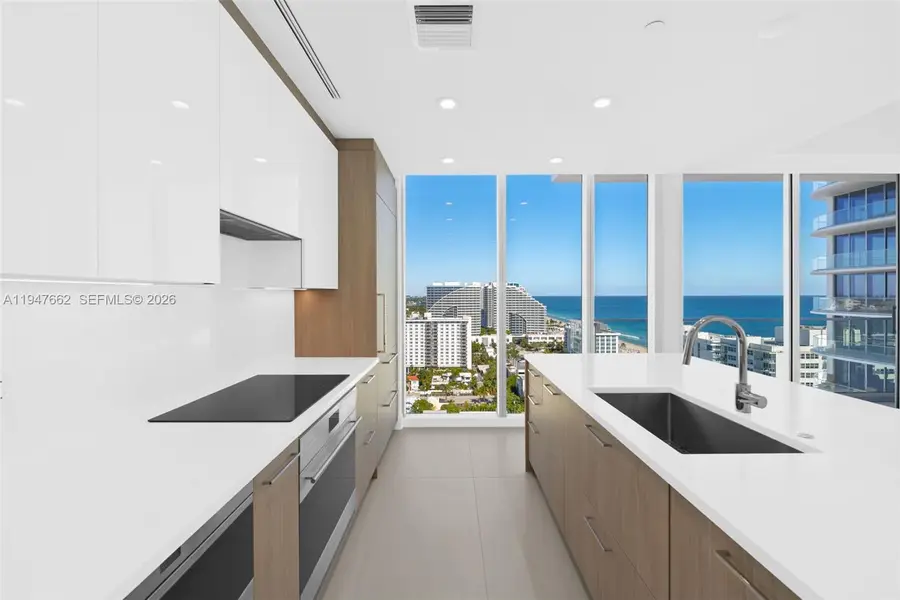 153 N Seabreeze Blvd #1905, Fort Lauderdale, FL 33304 - Image #3