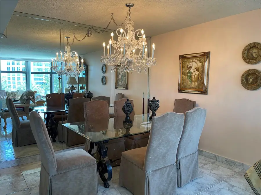 20100 W Country Club Dr #507, Aventura, FL 33180 - Image #3