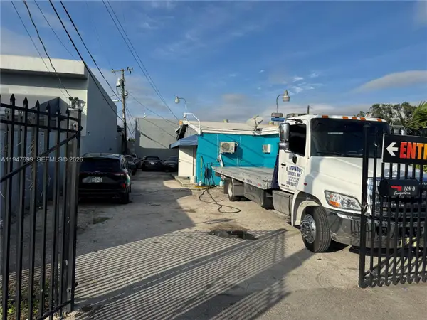 7241 SW 42nd St, Miami, FL 33155