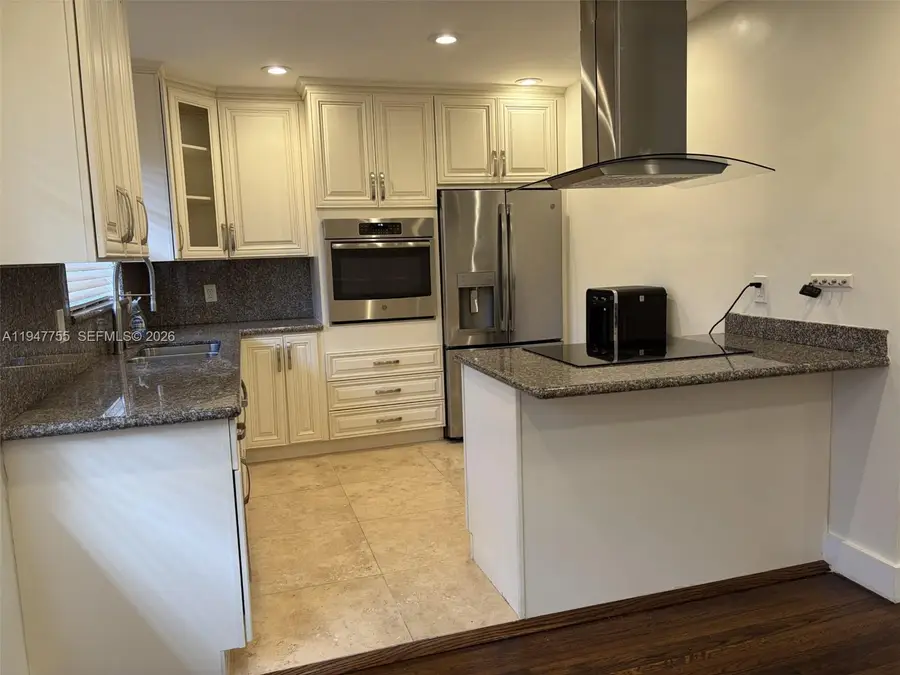 300 Manor Pl, Coral Gables, FL 33133 - Image #3