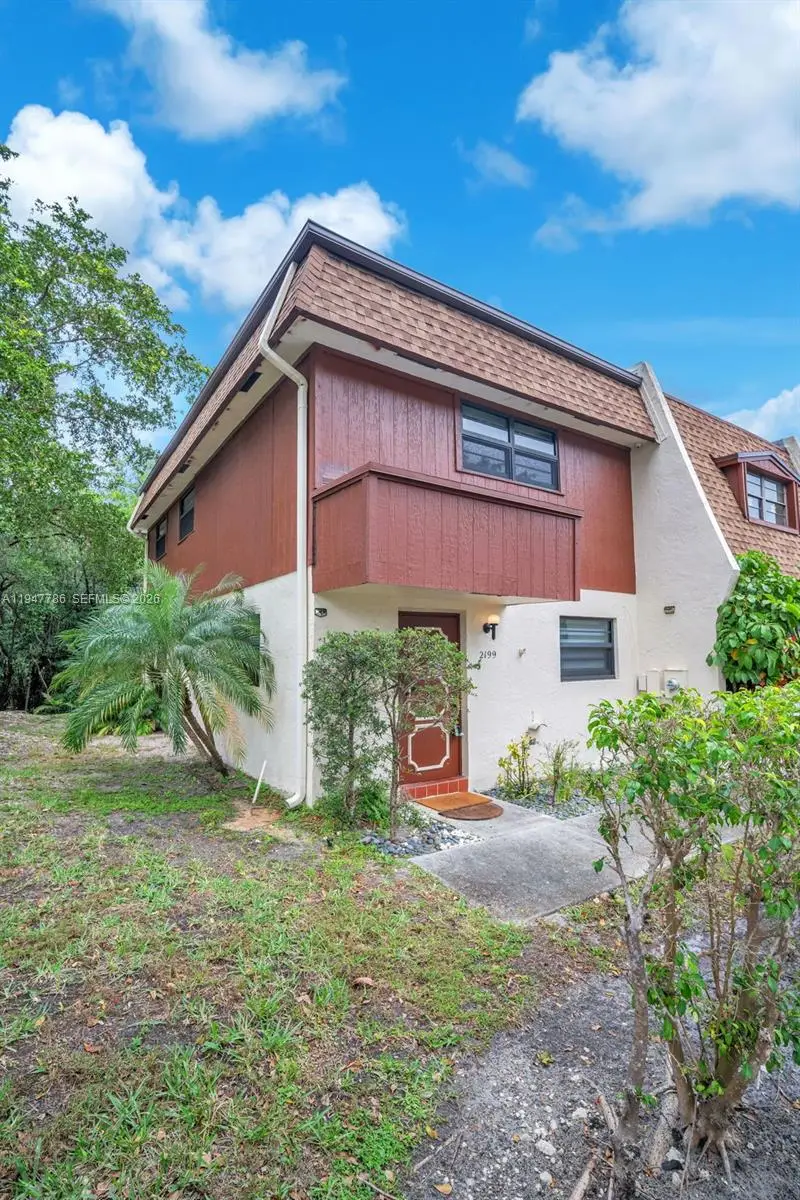 2199 N 14th Ave, Hollywood, FL 33020 - Image #3