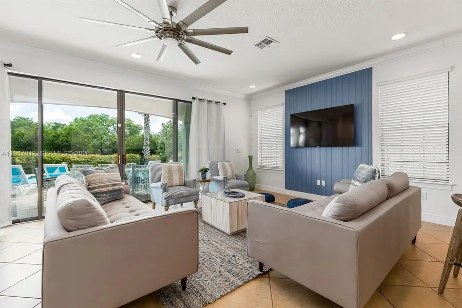 1041 Castle Pines Ct, Kissimmee, FL 34747 - Image #3