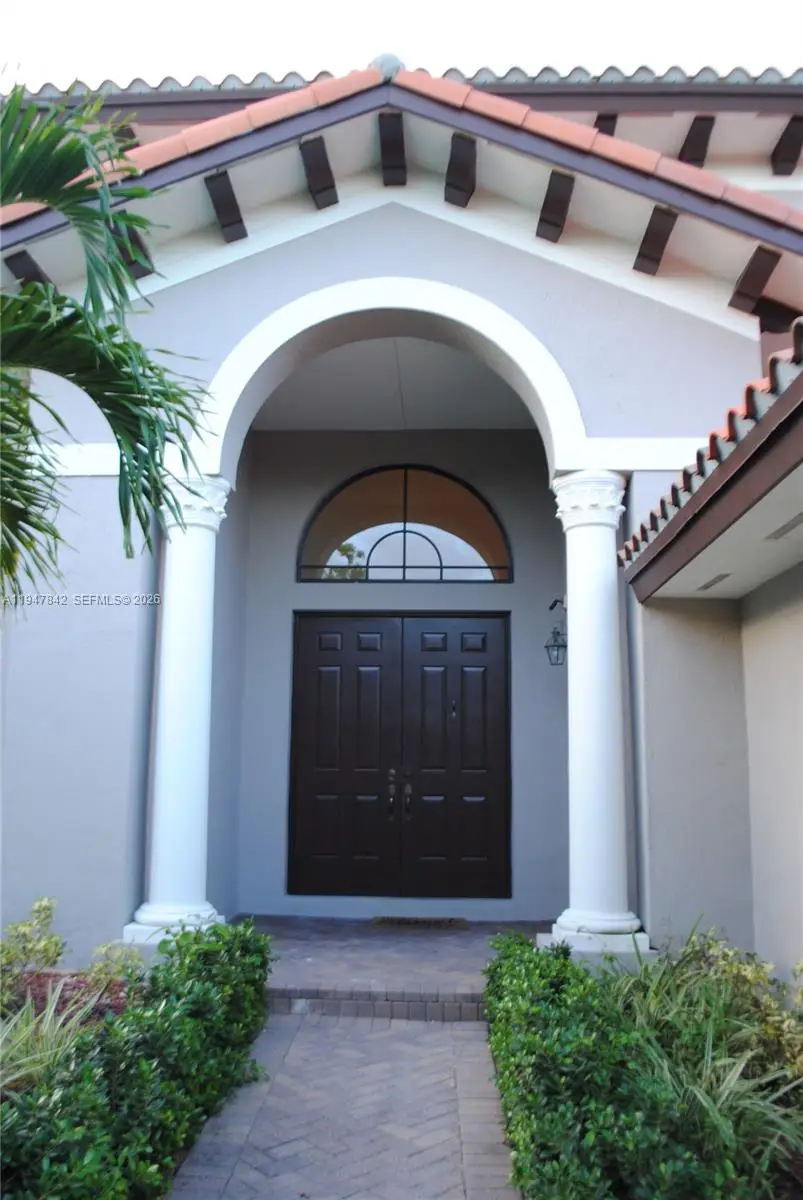 7755 SW 193rd Ln, Cutler Bay, FL 33157 - Image #1