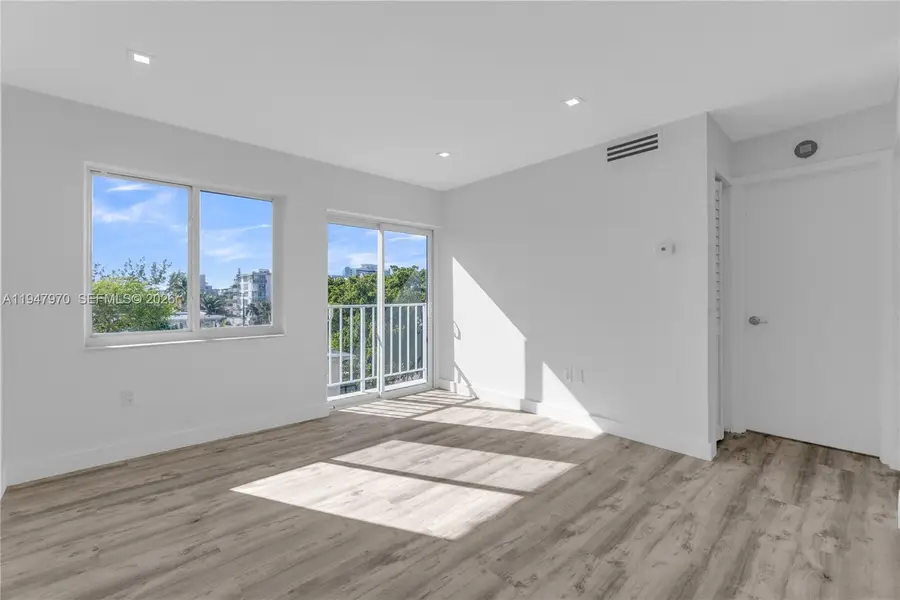 7925 Carlyle Ave #402, Miami Beach, FL 33141 - Image #3